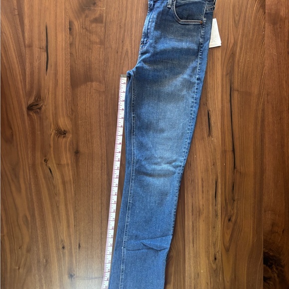 MOTHER | The Mid Rise Dazzler Ankle Fray | 27 - Picture 7 of 7